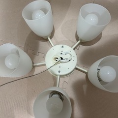 シャンデリア　LED照明の画像