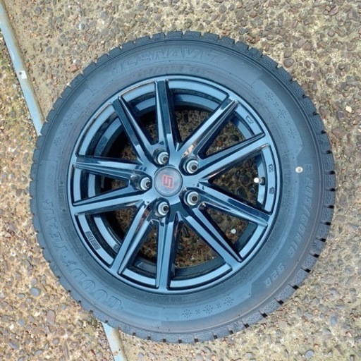 スタッドレスタイヤ＆アルミホイール（4本セット）