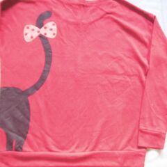 ねこ柄トレーナー　えんじ色　新品　値下げしましたの画像