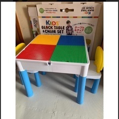 ブロックテーブル&チェアセットの画像