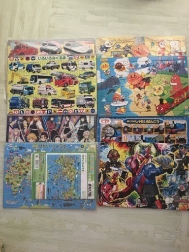 ジグソーパズル　８枚セット