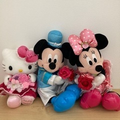 美品　まとめて　
ミッキー　ミニー　キティ　ぬいぐるみ