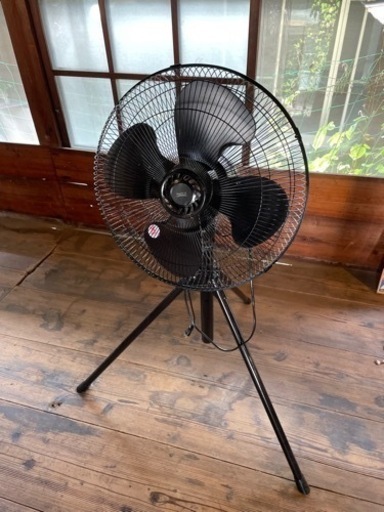 業務用扇風機 ナフコ製 黒 ほぼ新品