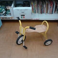 三輪車　　　イエロー　