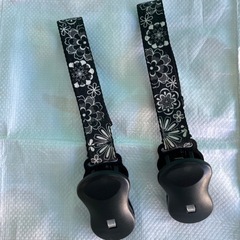 【値下げ！】ベビーカー用ブランケットクリップ・黒✖️花柄