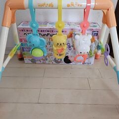 【取りに来れる方優先】ベビージム 赤ちゃんのおもちゃ