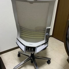 高級オフィスチェア　コクヨ　インスパイン