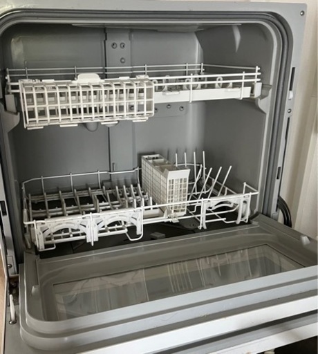 【定価の半額以下】食洗機　Panasonic 大阪府取りに来れる方　　家電　食器洗い乾燥機　NP-TH4