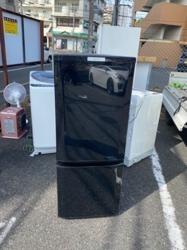 北九州市内配送無料　保証付き　三菱電機 MITSUBISHI ELECTRIC MR-P15C-B [冷蔵庫 （146L・右開き） 2ドア サファイアブラック]