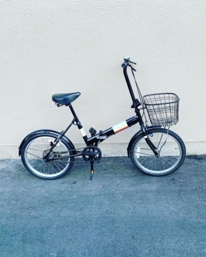 20インチ 変速のない折りたたみ自転車です。長持ち重視で、あちこち新品に交換してます！