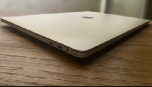 MacBook Pro 15インチ 2016  タッチバー 