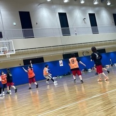 一緒にバスケしませんか？？