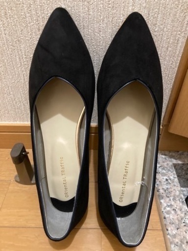 パンプス黒　25センチ