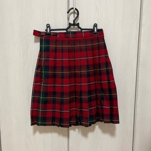  ブレザー・冬服スカート2枚・夏服スカート2枚