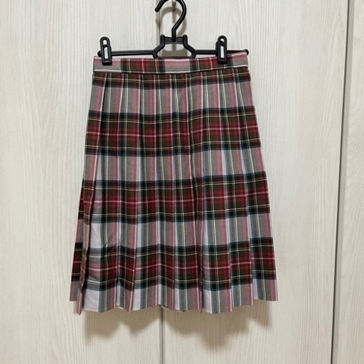  ブレザー・冬服スカート2枚・夏服スカート2枚