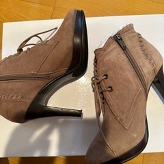 ピンキーアンドダイアン　ブーツの画像