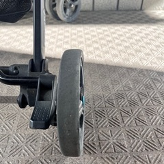 （取引中）コンビ　ベビーカー　F2plus ターコイズの画像