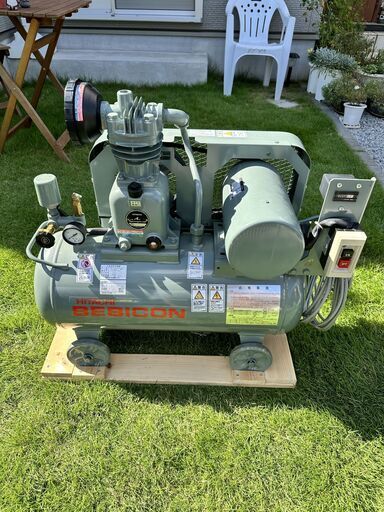 美品・エアーコンプレッサー・日立ベビコン 0.75P-9.5VSD6・60hz・100V/200V・動作確認済み