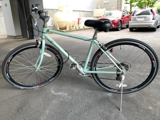 【破格】自転車クロスバイク700C！スマホホルダー、クッションサドル付き！！