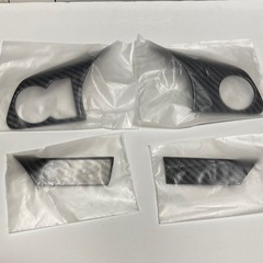 【カーボン調】トヨタ ライズ A200系 ステアリングパネル ステアリングカバーの画像