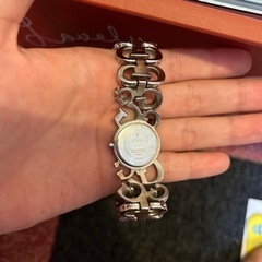 GUESS腕時計の画像