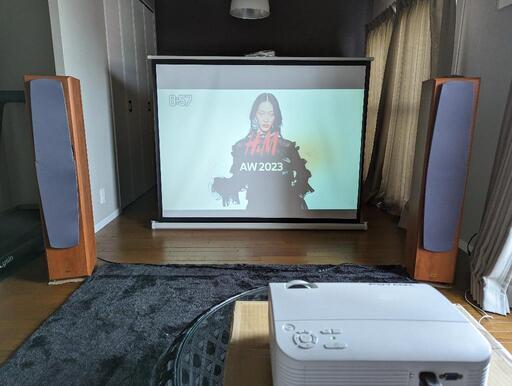 ポヤンく720p LED プロジェクター + 75インチ スクリーン セット