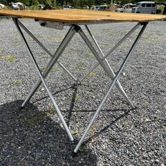 【値下げしました】コールマンキャンピングテーブルの画像