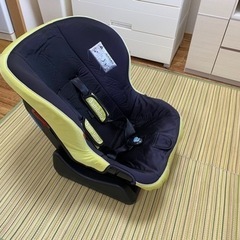 バンビーノ　チャイルドシート