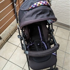 アップリカ ベビーカーの画像