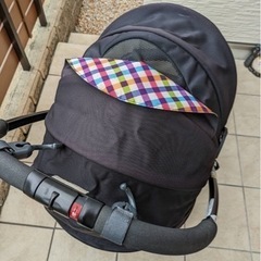 アップリカ ベビーカーの画像