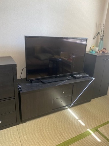 テレビ台、収納棚