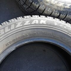 【T-026】195/65R15 中古スタッドレスタイヤ4本セット☆ブリジストン BLIZZAK VRXの画像