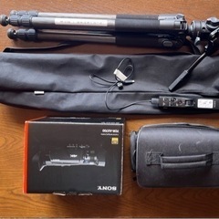 SONYの最高峰ビデオカメラ　FDR-AX700の画像