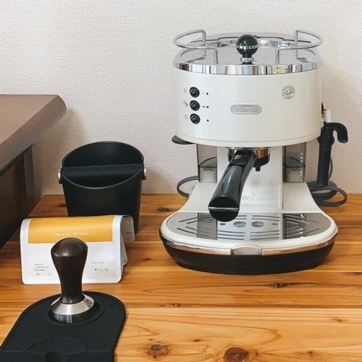 デロンギ(DeLonghi)エスプレッソ・カプチーノメーカーECO310W