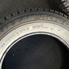 【T-043】165/70R14 中古スタッドレスタイヤ4本セット☆ブリジストン BLIZZAK REVO GZの画像