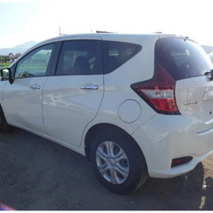 ■974★日産　ノート　X（平成30年）★スマートキー★プッシュスタート★ＳＤナビ★ワンセグ★Ｂカメ★ＥＴＣ★レベライザー★オートライト★ウインカーミラー★エマージェンシーブレーキ★の画像