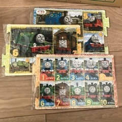機関車トーマス　連結パズル　8、11、16ピース
