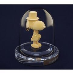 純金スヌーピーフィギュア