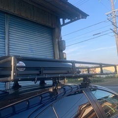 【値下げしました】自作の車のルーフラックです。 リスのトランクカーゴ50Lが5個は乗ります。の画像