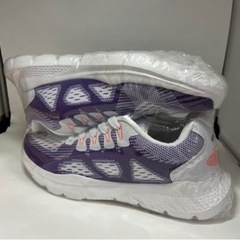 【未使用】ランニングシューズ 23cm メンズ レディース 軽量 通気 スポーツシューズ ジム 筋トレの画像
