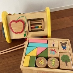 お取り引き中（値下げしました）木のおもちゃ2点セット