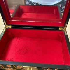 豪華な小物入れ　値下げの画像