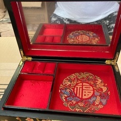 豪華な小物入れ　値下げの画像