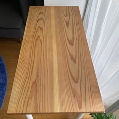 IKEA イケア　無垢材デスクの画像