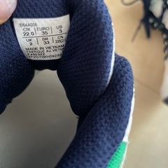 バスケ用シューズ　asics サイズ　22センチ　美品の画像