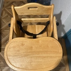 木製　チャイルドチェアの画像