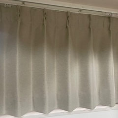 カーテン2枚【各タテ67cm×ヨコ100cm】の画像