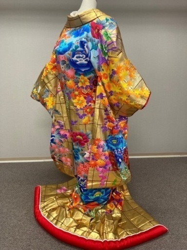 花嫁打掛　総金箔　牡丹に華車　友禅丸章　秋山章