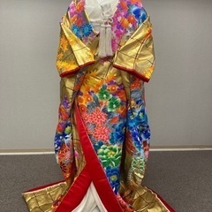 花嫁打掛　総金箔　牡丹に華車　友禅丸章　秋山章