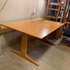 無印良品 リビングでもダイニングでもつかえるテーブル 4 オーク材